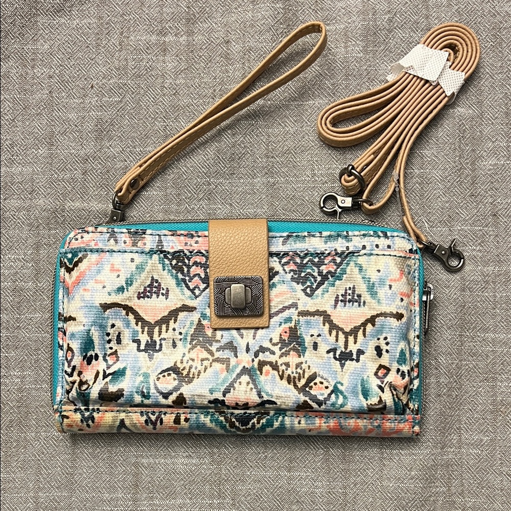 Sakroots Artist Circle Wristlet / Crossbody Smartphone Wallet. NWOT